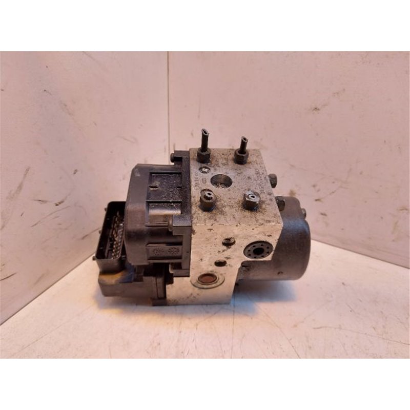 TOYOTA COROLLA (ZZE12_, NDE12_, ZDE12_) ABS Kocka