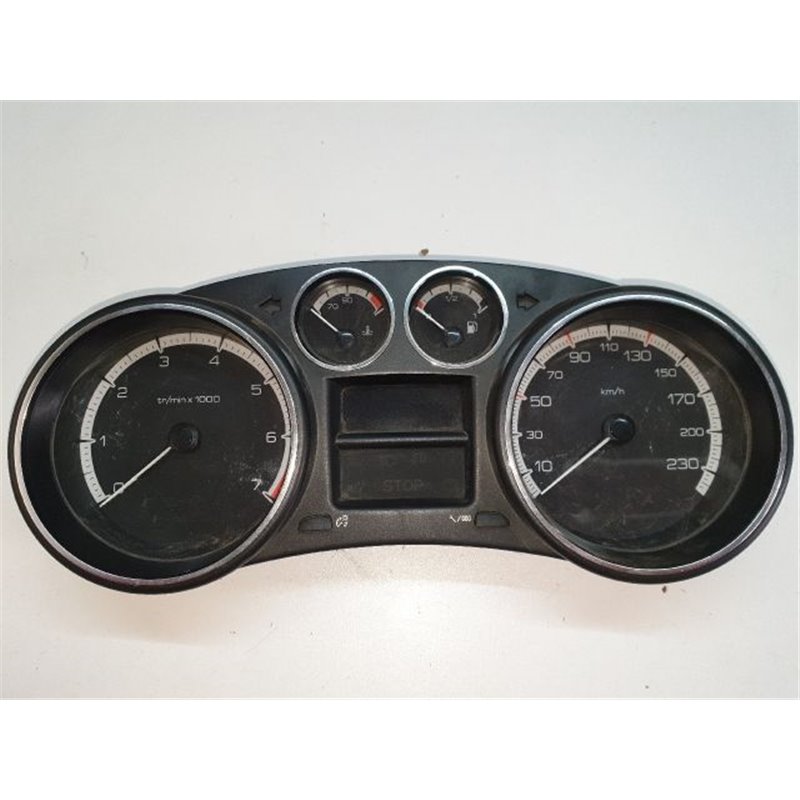 PEUGEOT 308 SW Kilométeróra