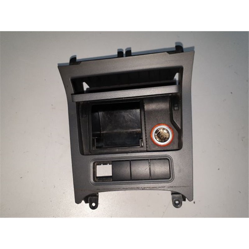 VW GOLF V (1K1) Első Hamutartó