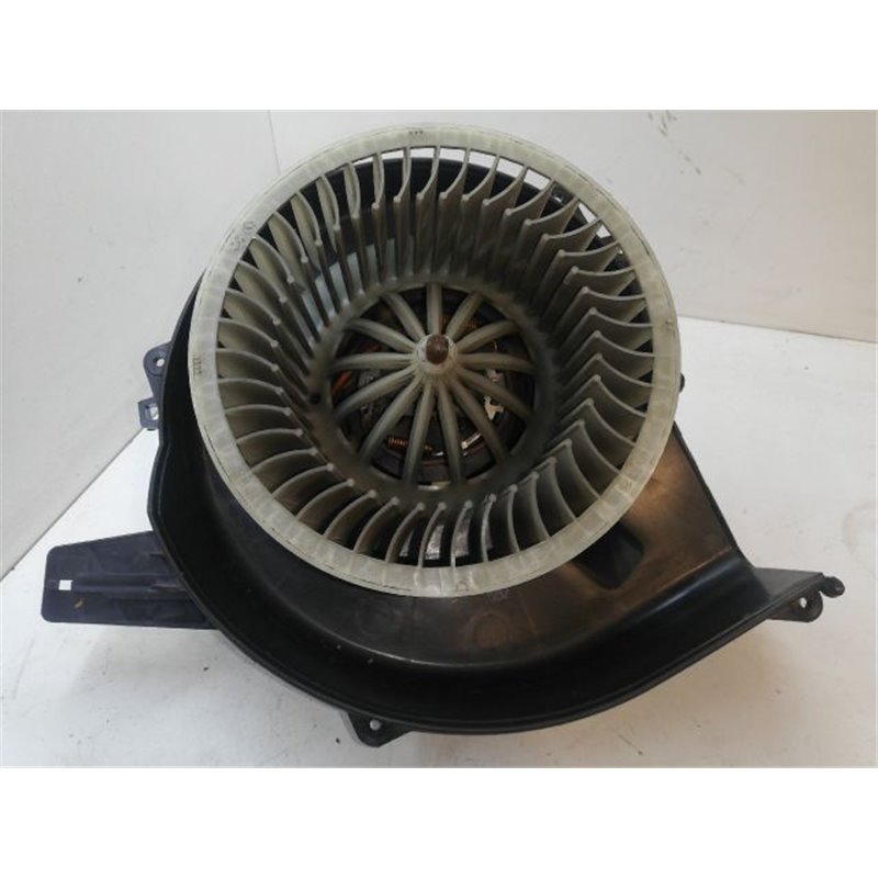 SKODA ROOMSTER Fűtőmotor (Klímás)