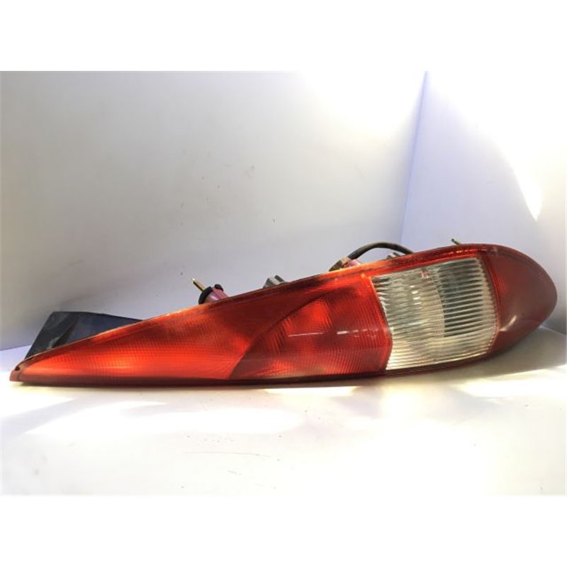 FORD MONDEO III Kombi (BWY) Jobb Hátsó Lámpa