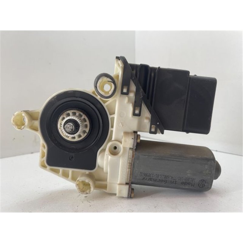 SEAT LEON (1M1) Jobb hátsó Ablakemelő Motor