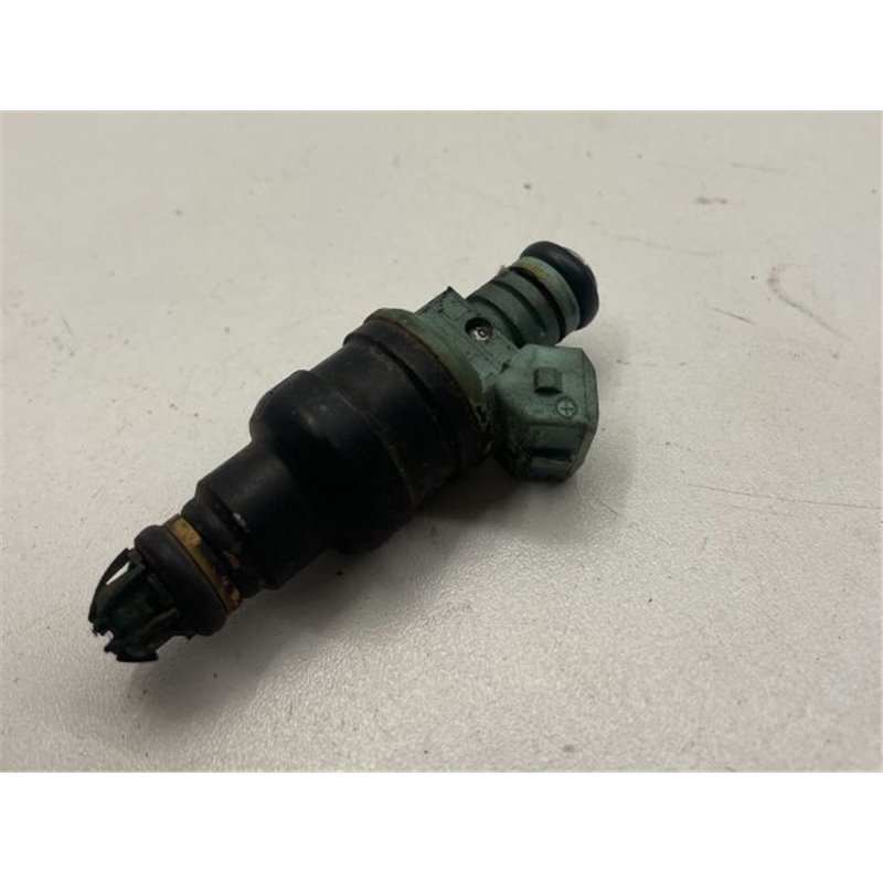 BMW 5 (E39) Porlasztó (1 db)