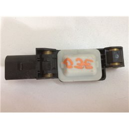 VW PHAETON (3D_) Jobb első Oldal Ütközés Érzékelő