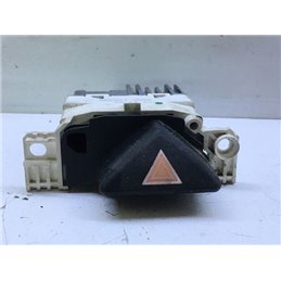 FORD FOCUS lépcsőshátú (DFW) Vészvillogó Kapcsoló