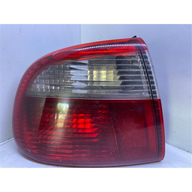 SEAT LEON (1M1) Bal Hátsó Lámpa