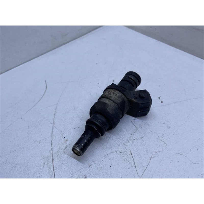 BMW 5 (E39) Porlasztó (1 db)