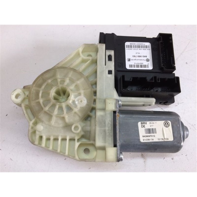 VW GOLF VI (5K1) Bal első Ablakemelő Motor