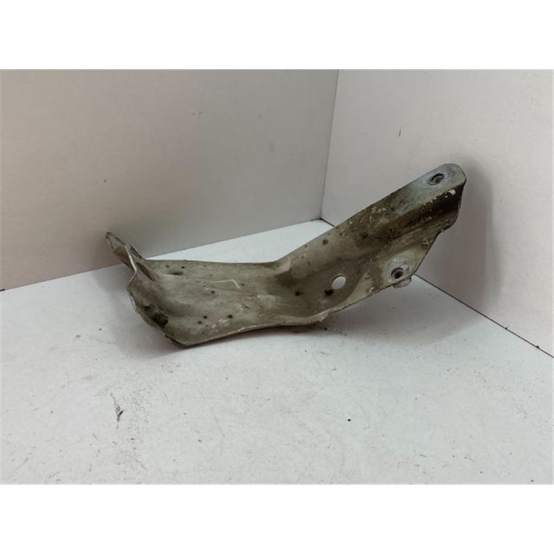 VW GOLF VI (5K1) Jobb Sárvédő Oldaltartó