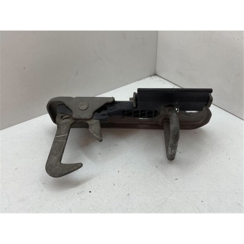 VW GOLF VI (5K1) Motorháztető Nyitó Kar / Gomb