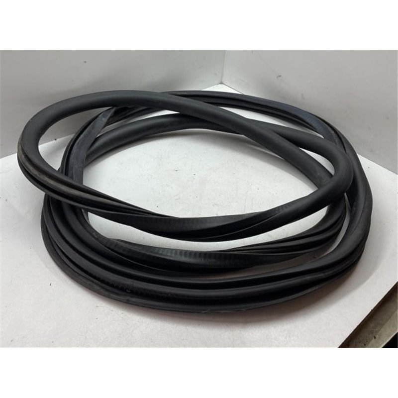 VW GOLF VI (5K1) Jobb első Gumikéder