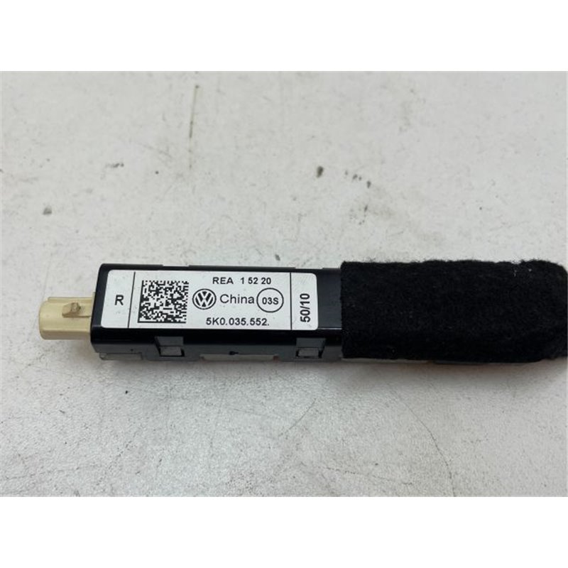 VW GOLF VI (5K1) Antenna Erősítő