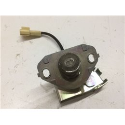 LEXUS IS II (GSE2_, ALE2_, USE2_) Csomagtérajtó Zárbetét