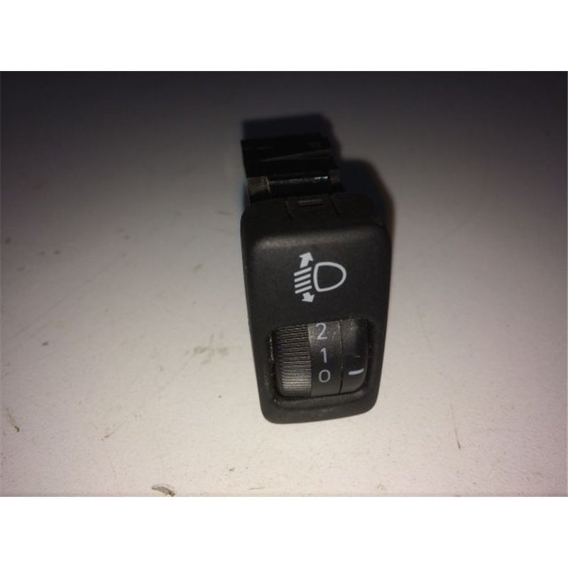 LEXUS IS II (GSE2_, ALE2_, USE2_) Fényszórómagasság Állító Kapcsoló