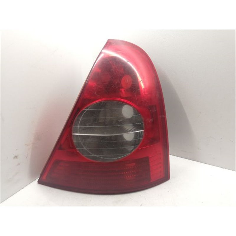 RENAULT CLIO II (BB0/1/2_, CB0/1/2_) Jobb Hátsó Lámpa