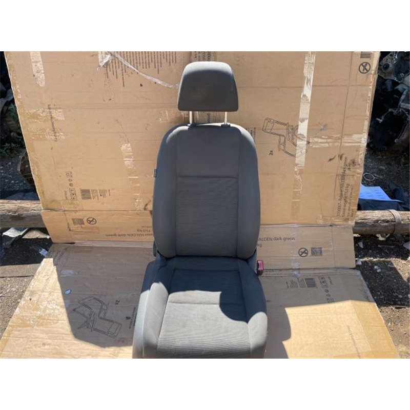 VW GOLF V (1K1) Jobb első Ülés