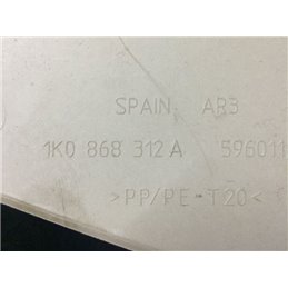 VW GOLF V (1K1) Jobb B Oszlop Burkolat