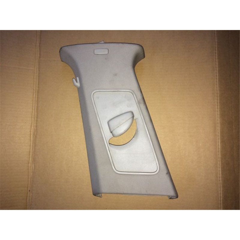 VW GOLF V (1K1) Bal B Oszlop Burkolat