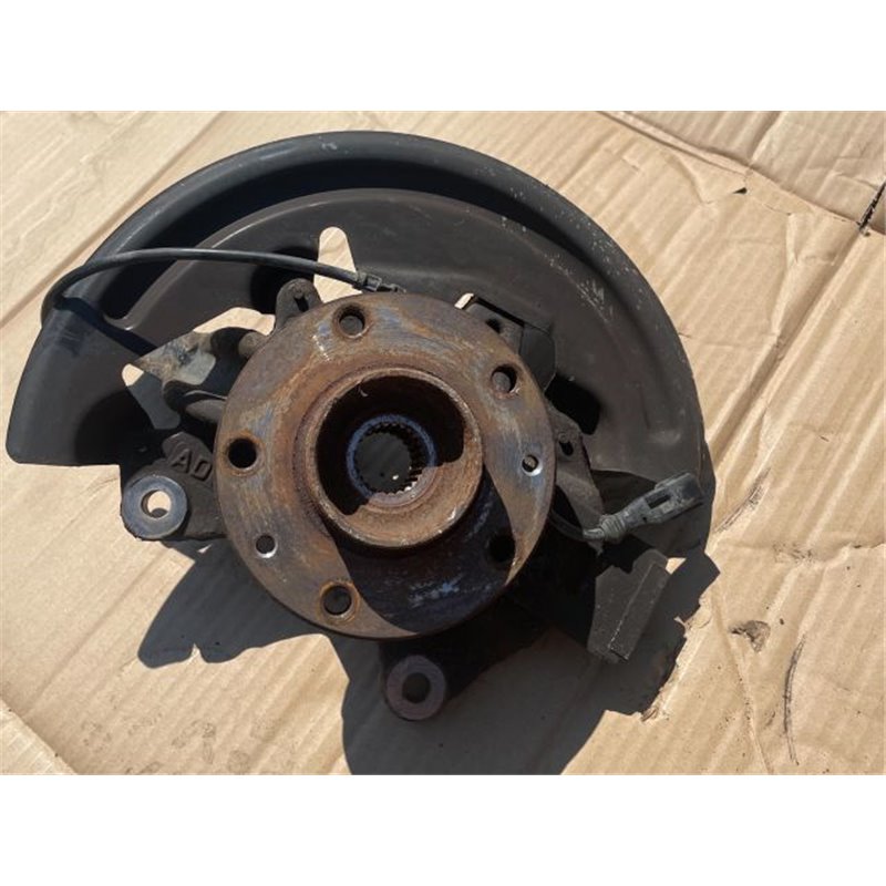 RENAULT FLUENCE (L30_) Bal első Csonkállvány Kerékaggyal