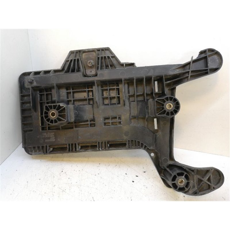 VW TOURAN Akkumulátor Tartó