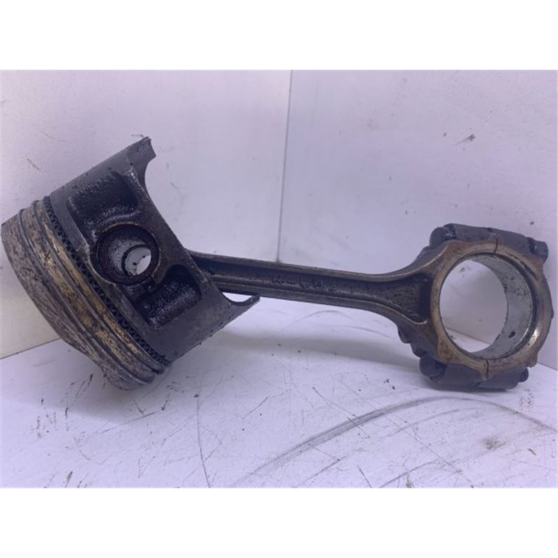 SUZUKI IGNIS II (MH) Dugattyú és Hajtókar