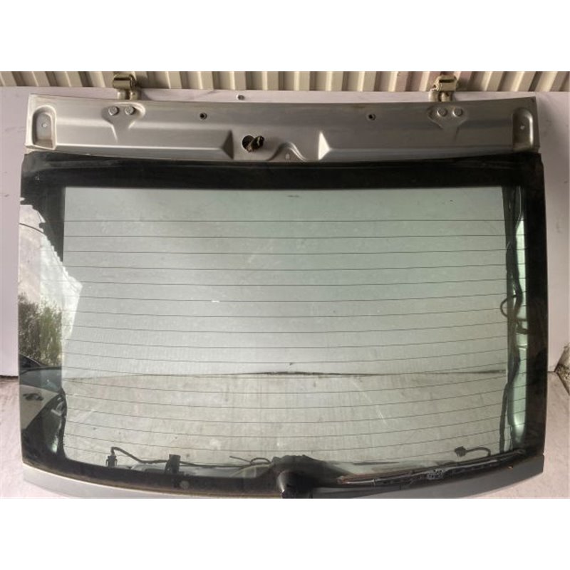 SEAT LEON Csomagtérajtó (Részeivel)