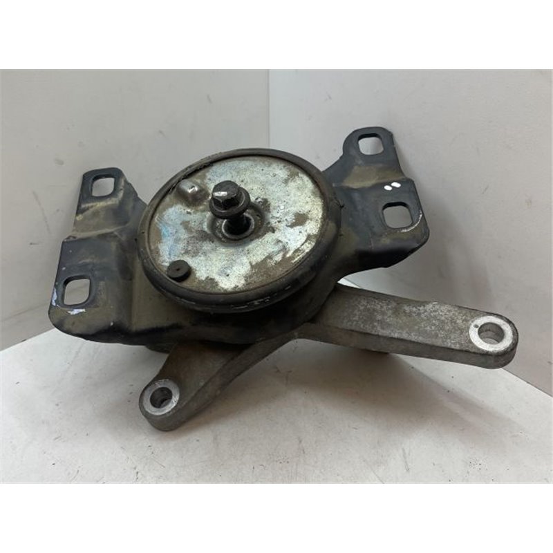 VOLVO C30 Motor Tartó Bak Bal