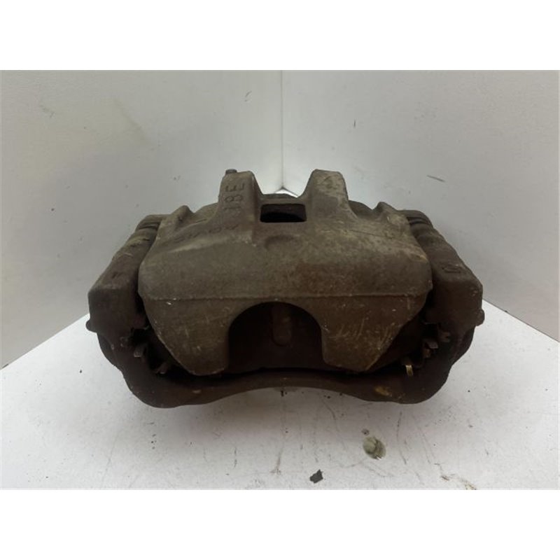 SUZUKI GRAND VITARA II (JT) Bal első Féknyereg Munkahengerrel