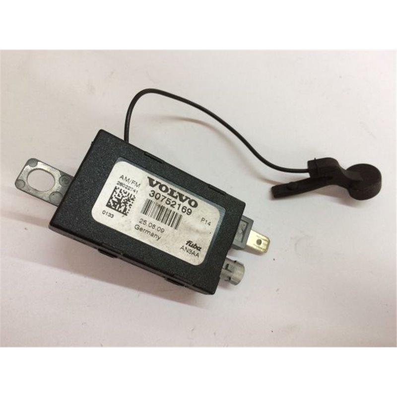 VOLVO C30 Antenna Erősítő