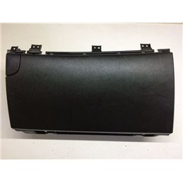 HYUNDAI i30 (GD) Kesztyűtartó