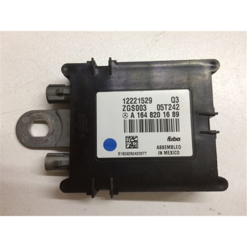 MERCEDES-BENZ M-CLASS (W164) Antenna Erősítő