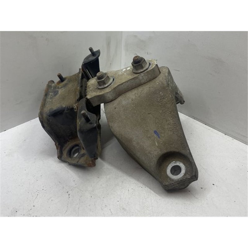 FORD FIESTA VII Motor Tartó Bak Bal