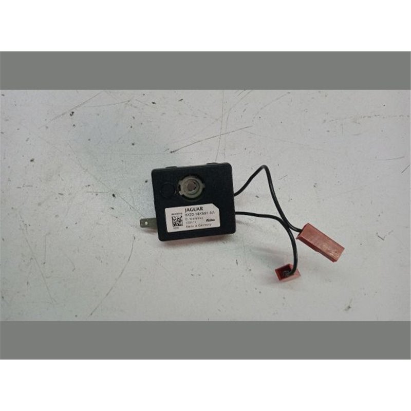 JAGUAR XF (_J05_, CC9) Antenna Erősítő