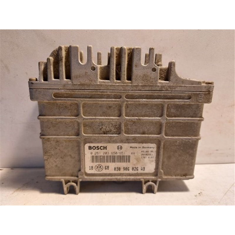 VW GOLF III (1H1) Motorvezérlő