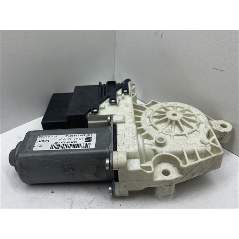 SEAT LEON (1P1) Bal hátsó Ablakemelő Motor