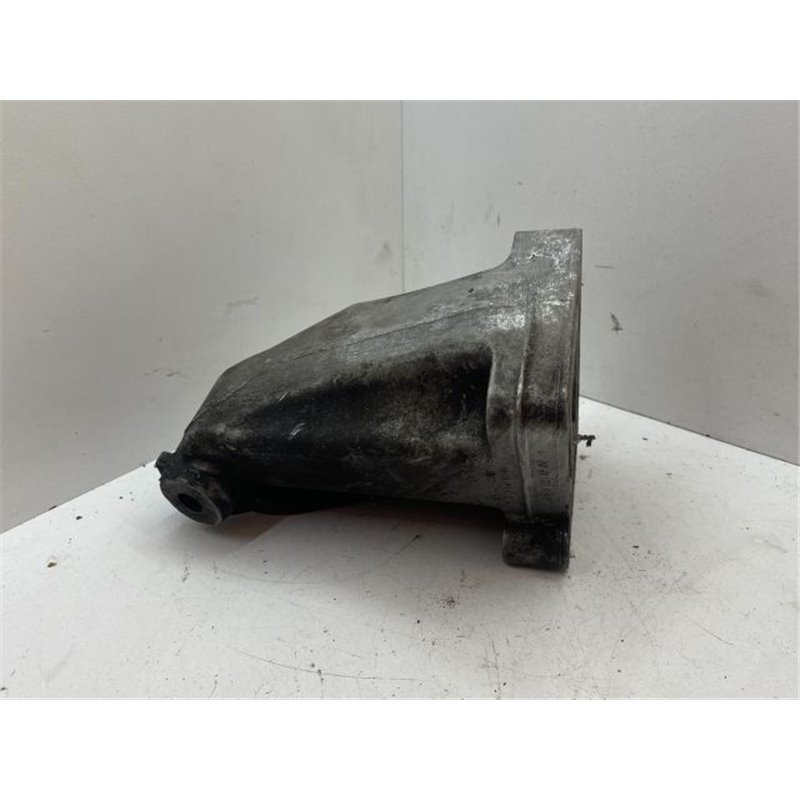 MERCEDES-BENZ S-CLASS (W221) Motor Tartó Bak (Fém)