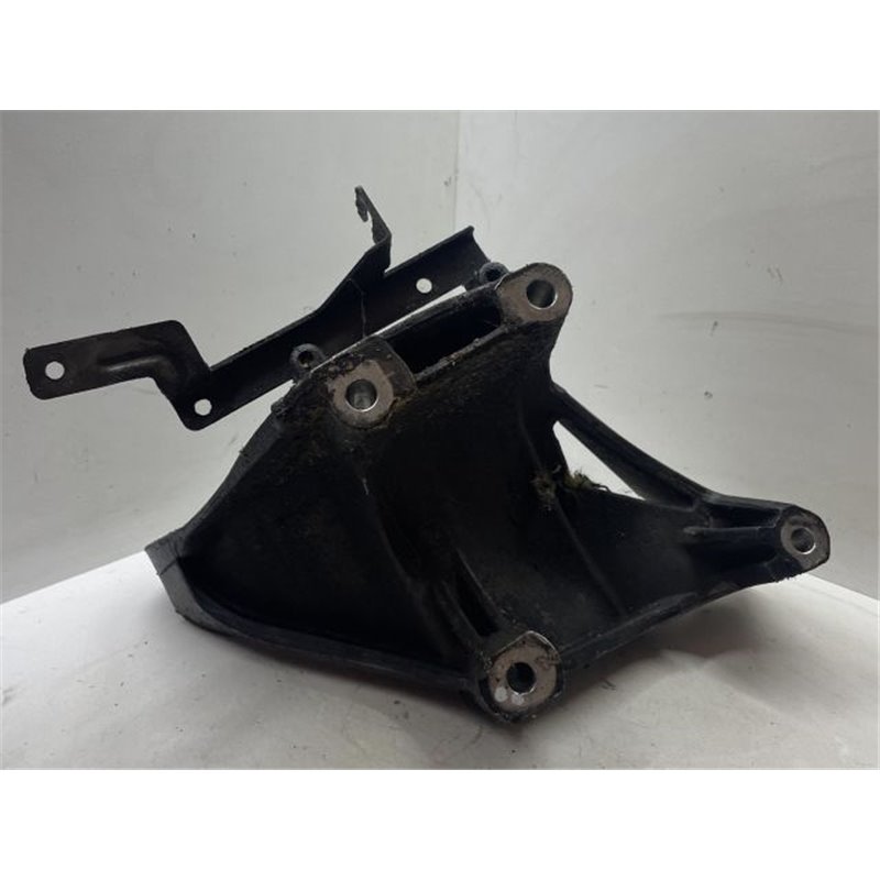 VW TOUAREG (7LA, 7L6, 7L7) Motor Tartó Bak Jobb