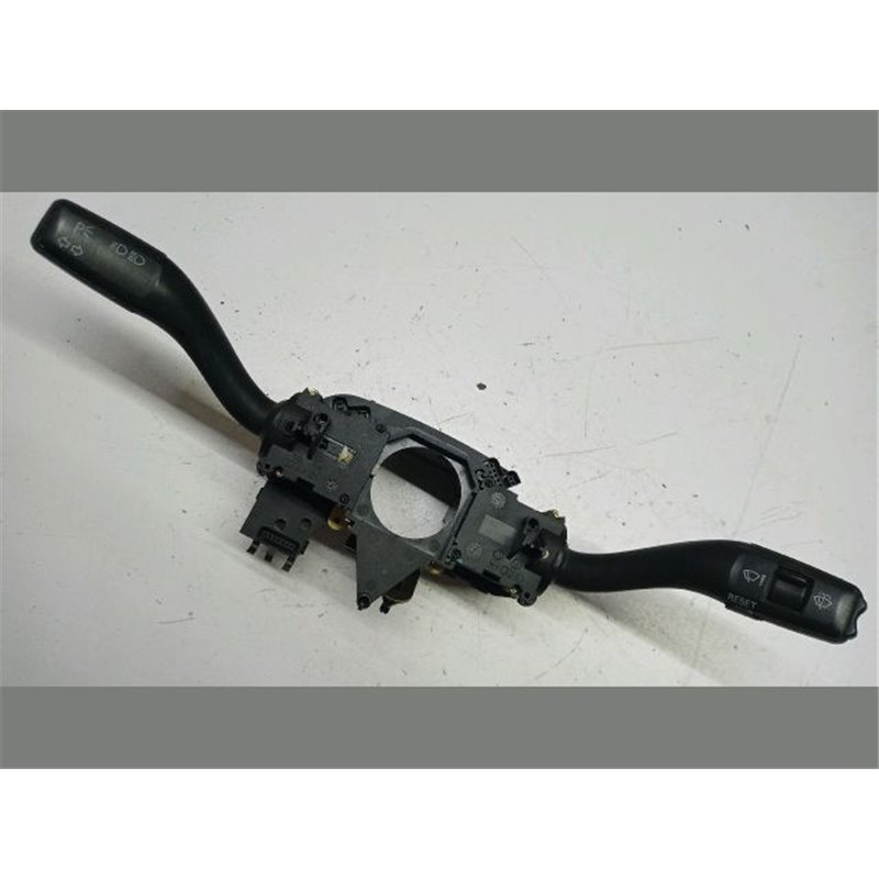 AUDI A4 (8E2, B6) Komplett Kormánykapcsoló (Bajuszkapcsoló)