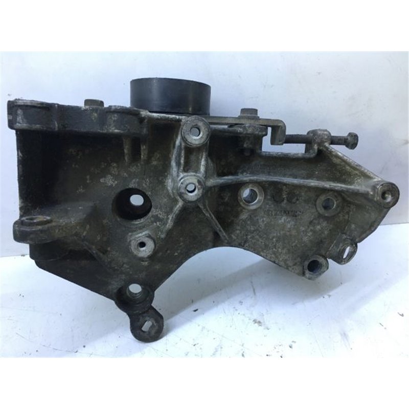 RENAULT CLIO II (BB0/1/2_, CB0/1/2_) Generátor Tartó Bak