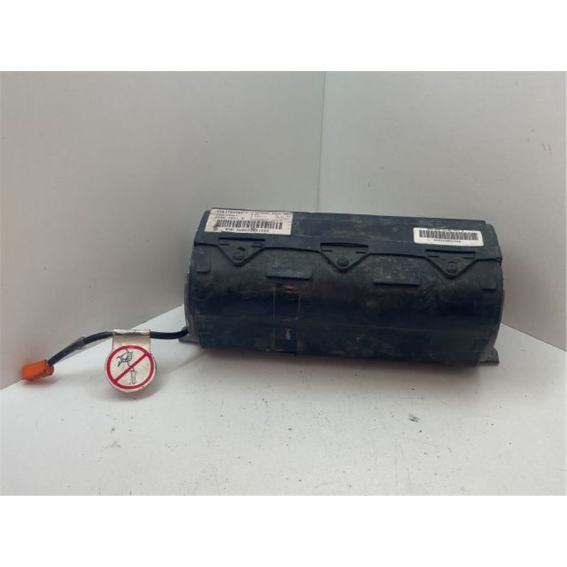 BMW 5 (E39) Utasoldali Légzsák