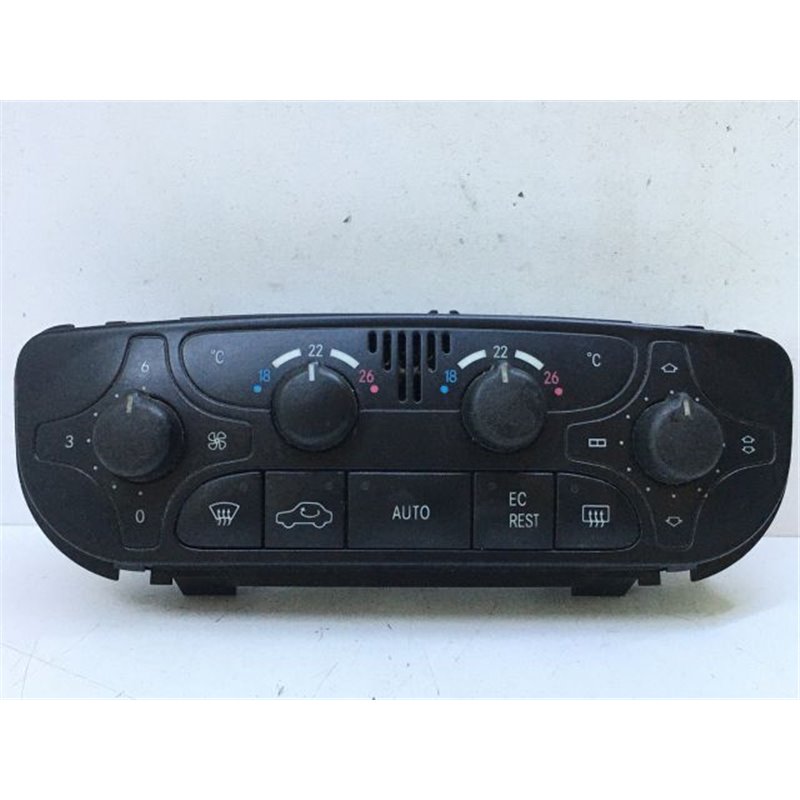 MERCEDES-BENZ C-CLASS (W203) Fűtéskapcsoló (Nem klímás)