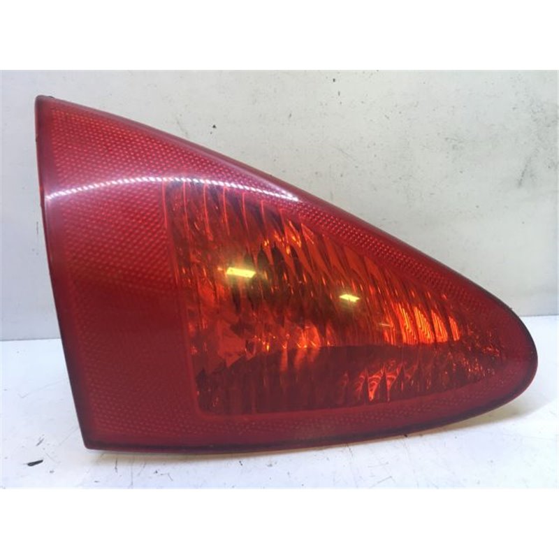 ALFA ROMEO 147 (937) Bal Belső Hátsó Lámpa