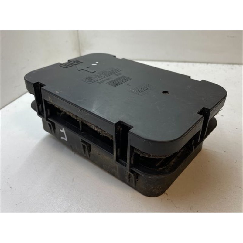 BMW 1 (E87) Csomagtér Szellőző Bal