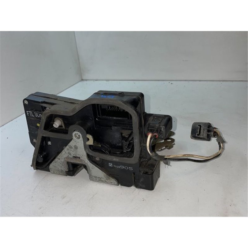 BMW 7 (E65, E66, E67) Bal hátsó Ajtózár