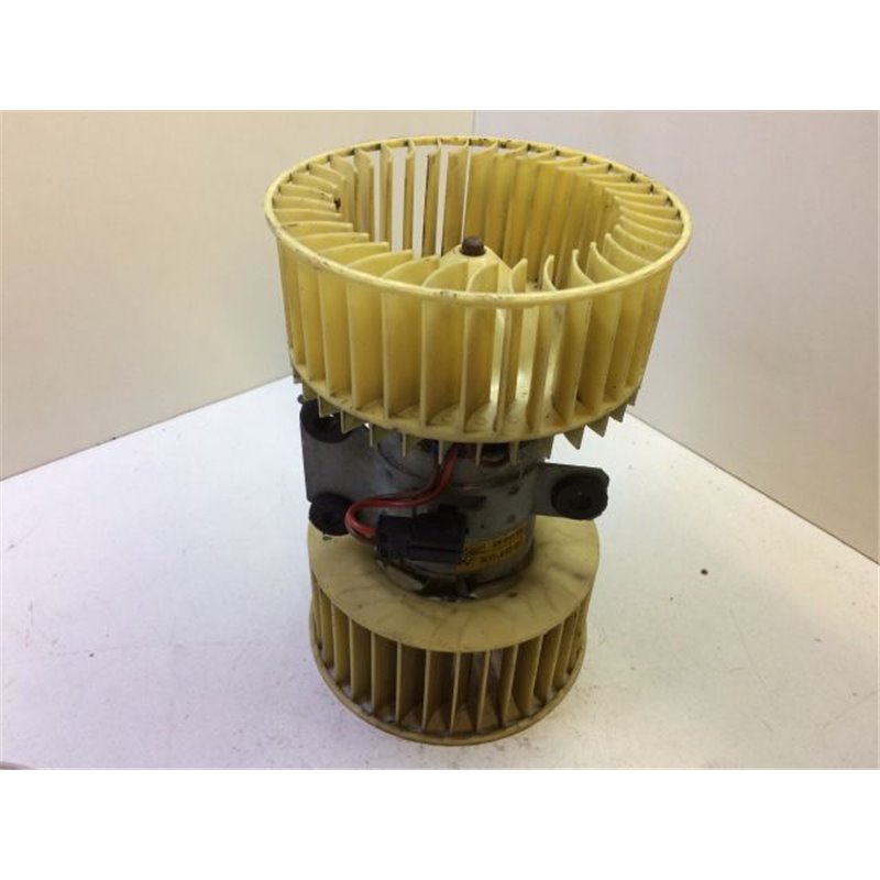 BMW 5 (E39) Fűtőmotor (Klímás)