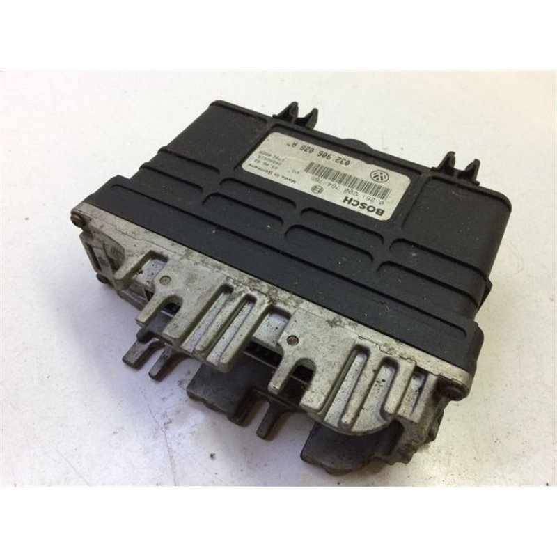 VW GOLF III (1H1) Motorvezérlő