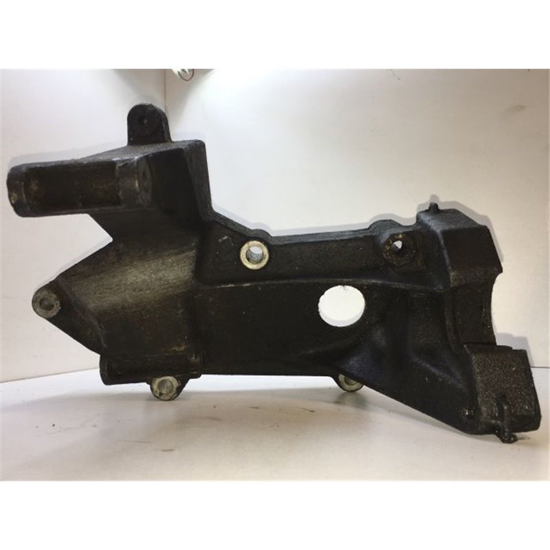 FORD FOCUS (DAW, DBW) Generátor Tartó Bak