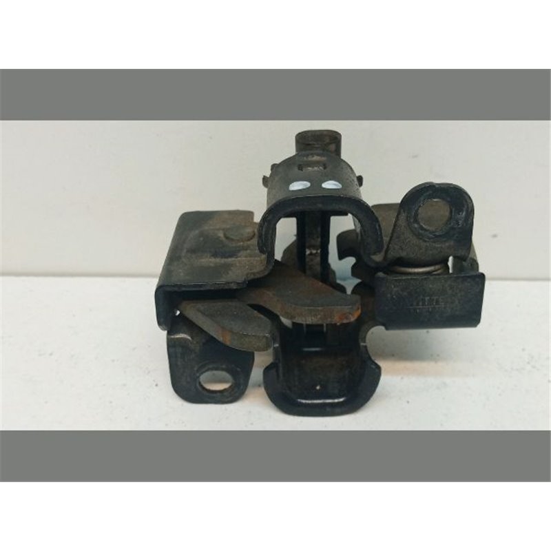 MERCEDES-BENZ CLK (C209) Bal Motorháztető Zárszerkezet