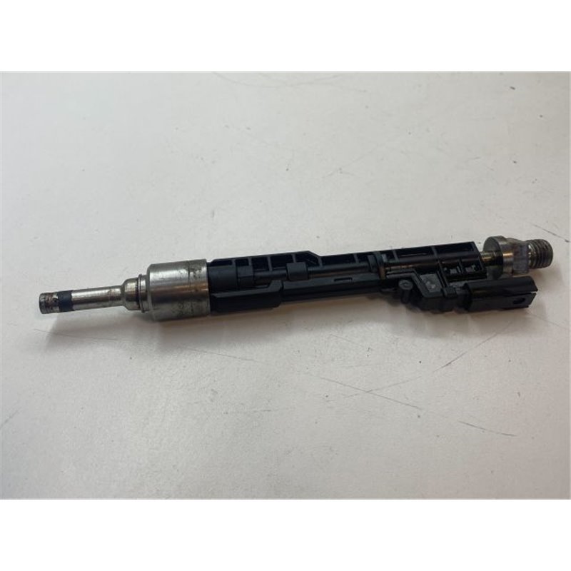 BMW X6 (F16, F86) Porlasztó (1 db)