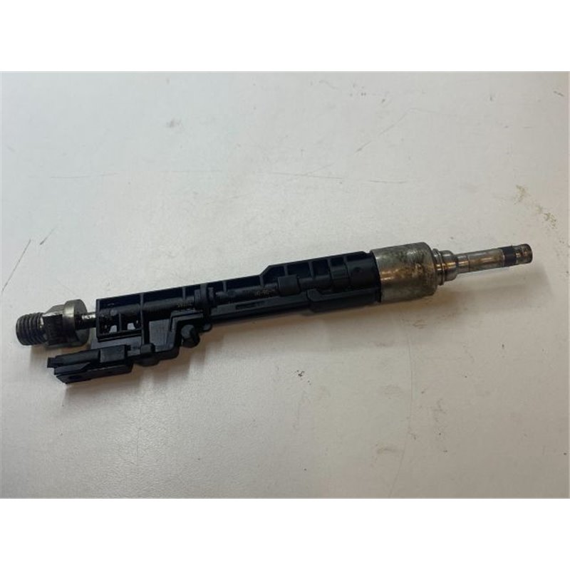 BMW X6 (F16, F86) Porlasztó (1 db)